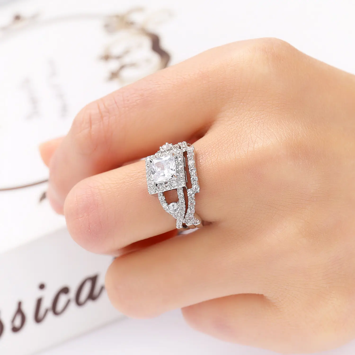 White Zircon Engagement Crown Bracelet Set - Image 8