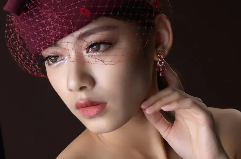 Korean Red Tourmaline Earrings 18K Gold Set — feature 18