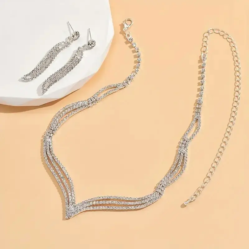 Bridal Jewelry Set with Rhinestone Claws & Necklace — feature 10