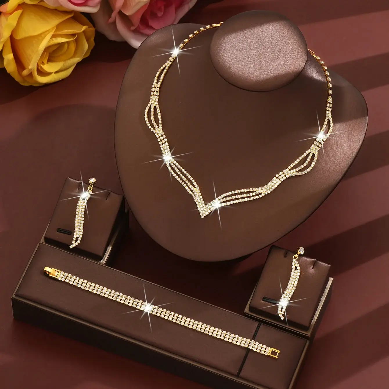 Bridal Jewelry Set with Rhinestone Claws & Necklace — feature 17