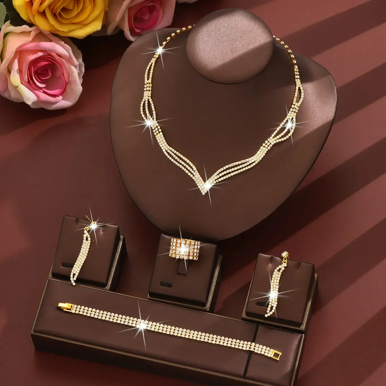 Bridal Jewelry Set with Rhinestone Claws & Necklace — feature 20