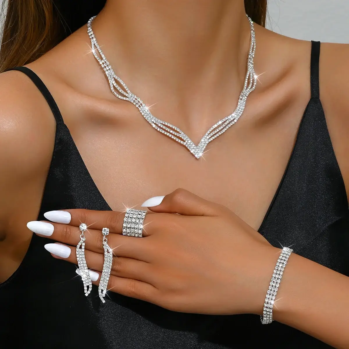 Bridal Jewelry Set with Rhinestone Claws & Necklace — feature 7