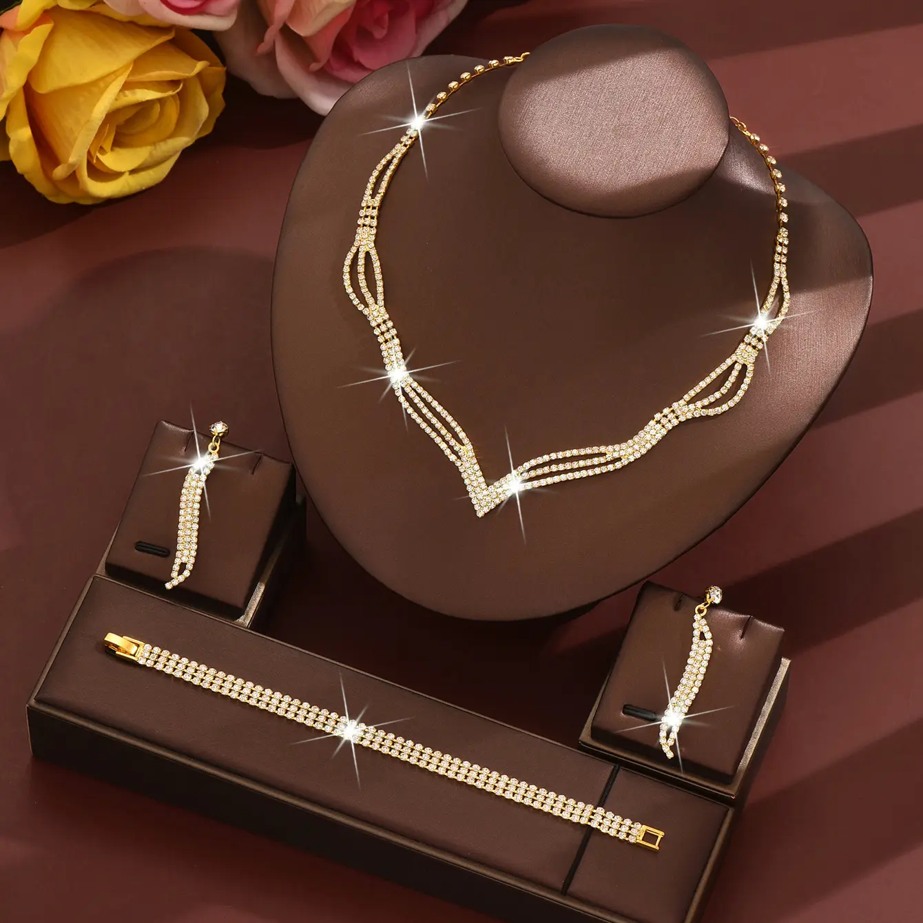 Bridal Jewelry Set with Rhinestone Claws & Necklace - Image 10
