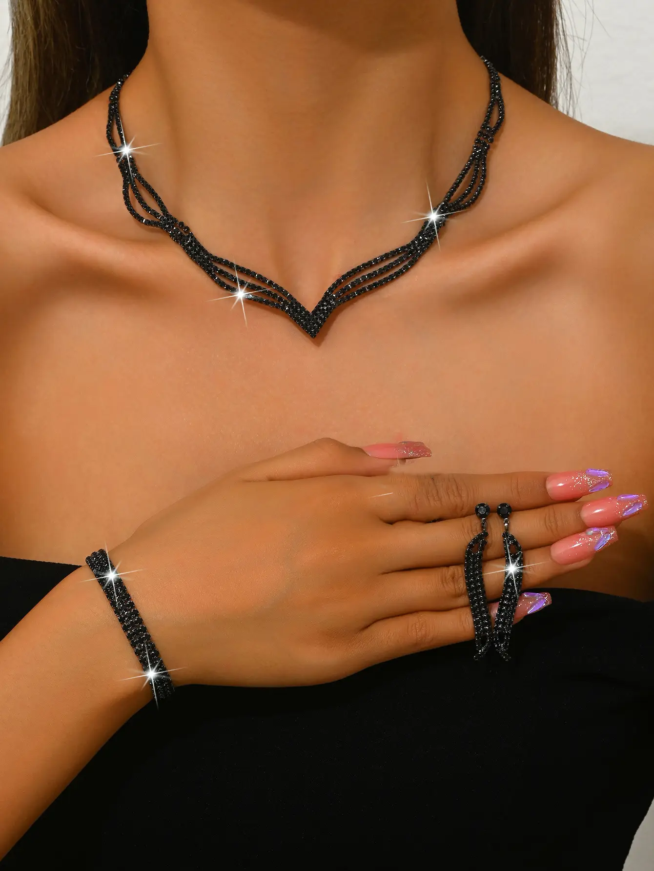 Bridal Jewelry Set with Rhinestone Claws & Necklace - Image 7