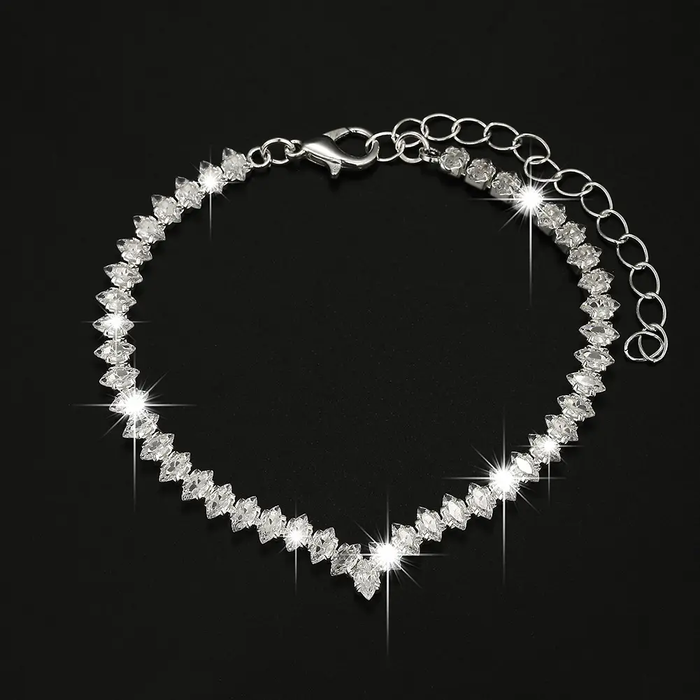 Bridal Jewelry Set with Rhinestone Claws & Necklace - Image 3