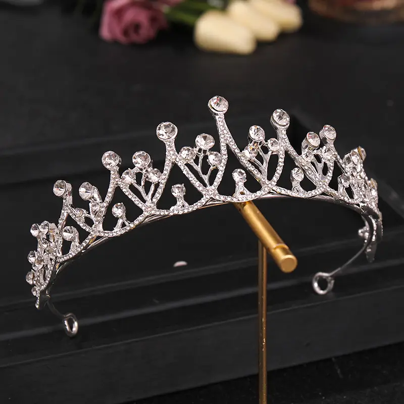 Pearl Crown Bridal Tiara Luxury Hair Accessory — feature 3