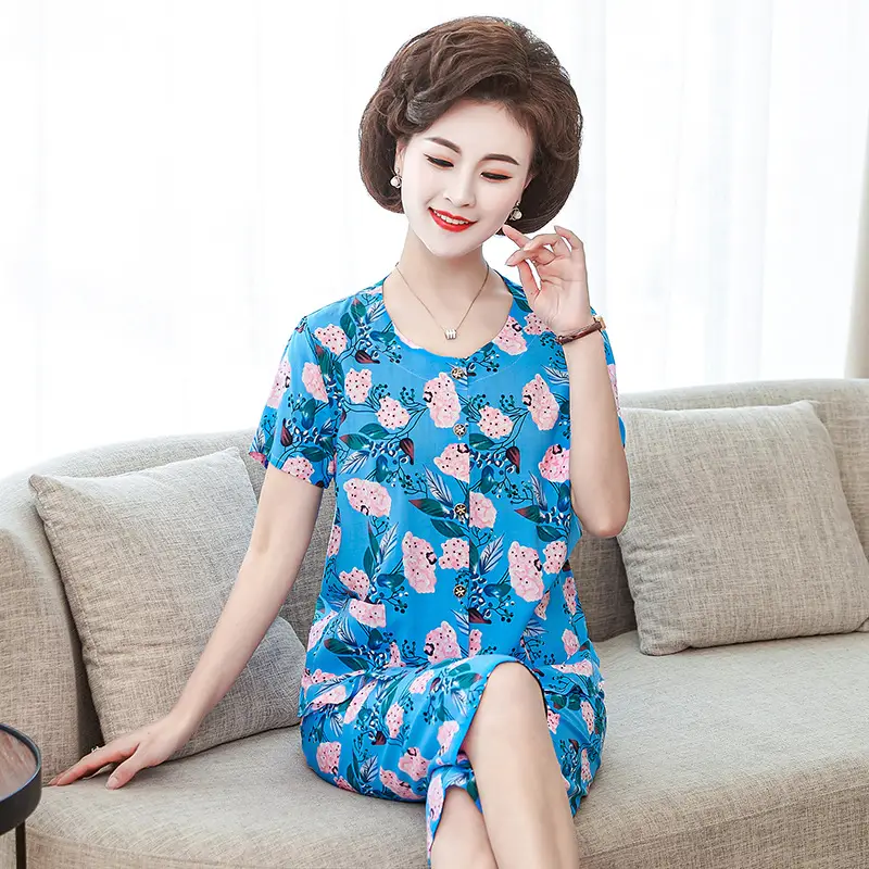 Blue background pink (short sleeve cropped pants)