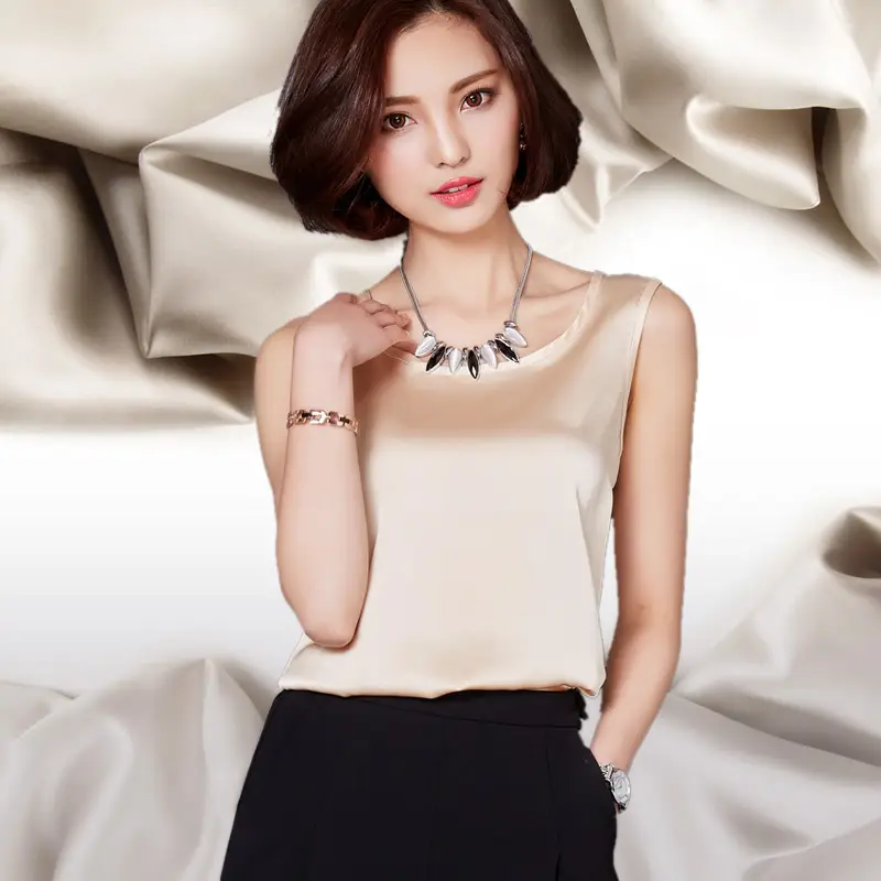 Women Sleeveless Green Satin Top with Choker