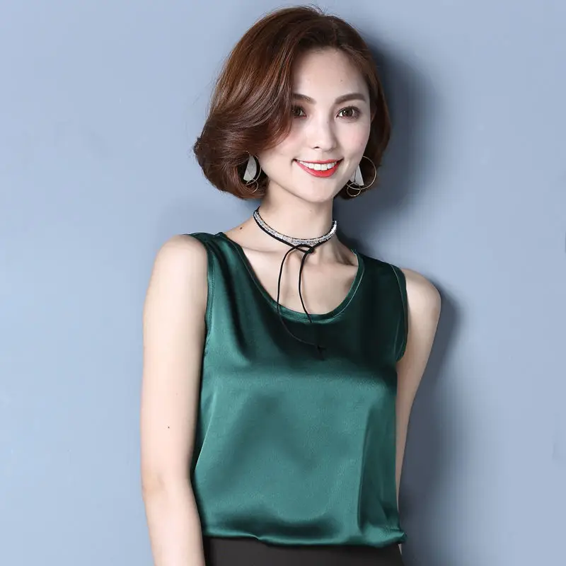Women Sleeveless Green Satin Top with Choker