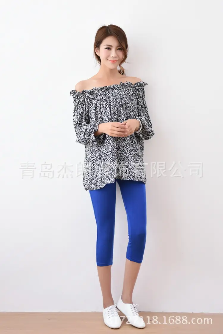 Women Blue Graphic Leggings Capri Pants Large - Image 2