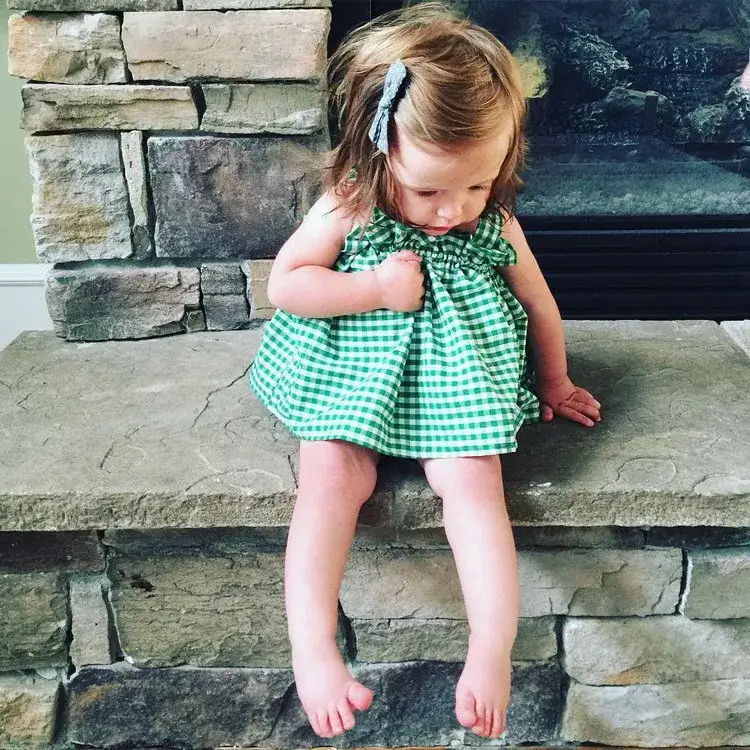 Green Plaid Camisole + Red Triangle Shorts for Girls - Image 6