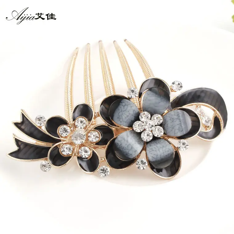 Korean Style Crystal Flower Hair Comb for Women