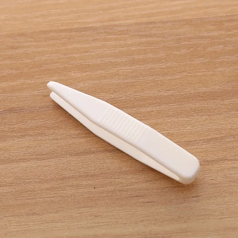 Double Eyelid Tweezers White Plastic Non-Slip Mask Clip — feature 3