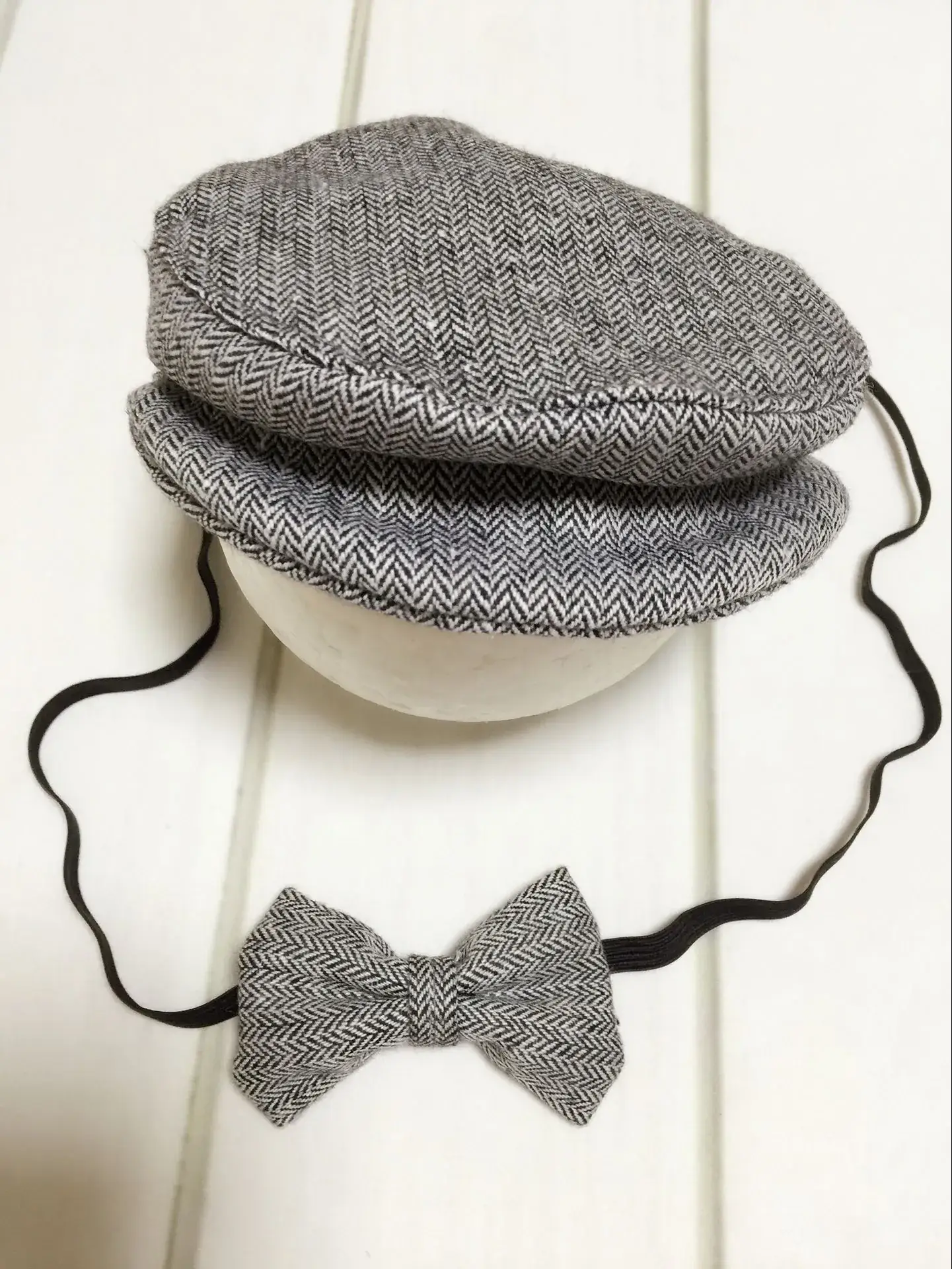 Newborn Photography Peaked Cap with Bow Tie - Image 6