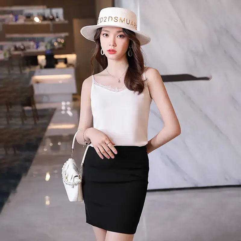 Women's Black V-Neck Sleeveless T-Shirt with Embroidered Lace Trim - Image 8
