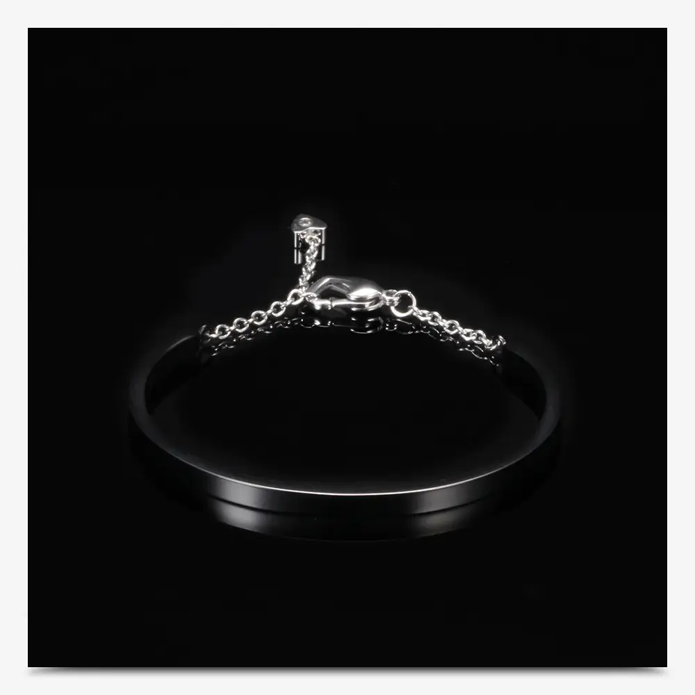 Glossy U-Shaped 4mm Titanium Steel Bracelet — feature 8