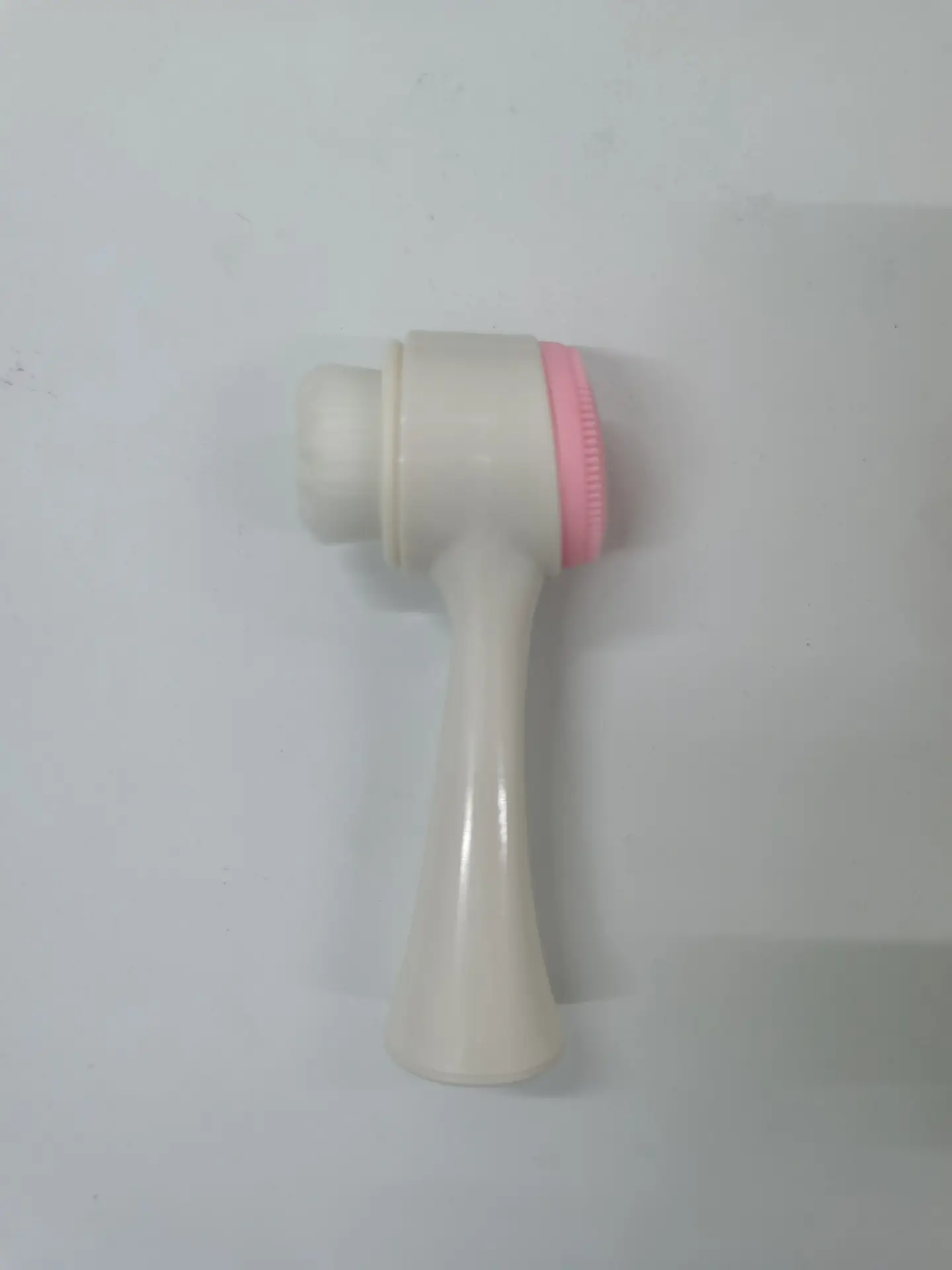 Soft Silicone Massage Face Brush Red — feature 11