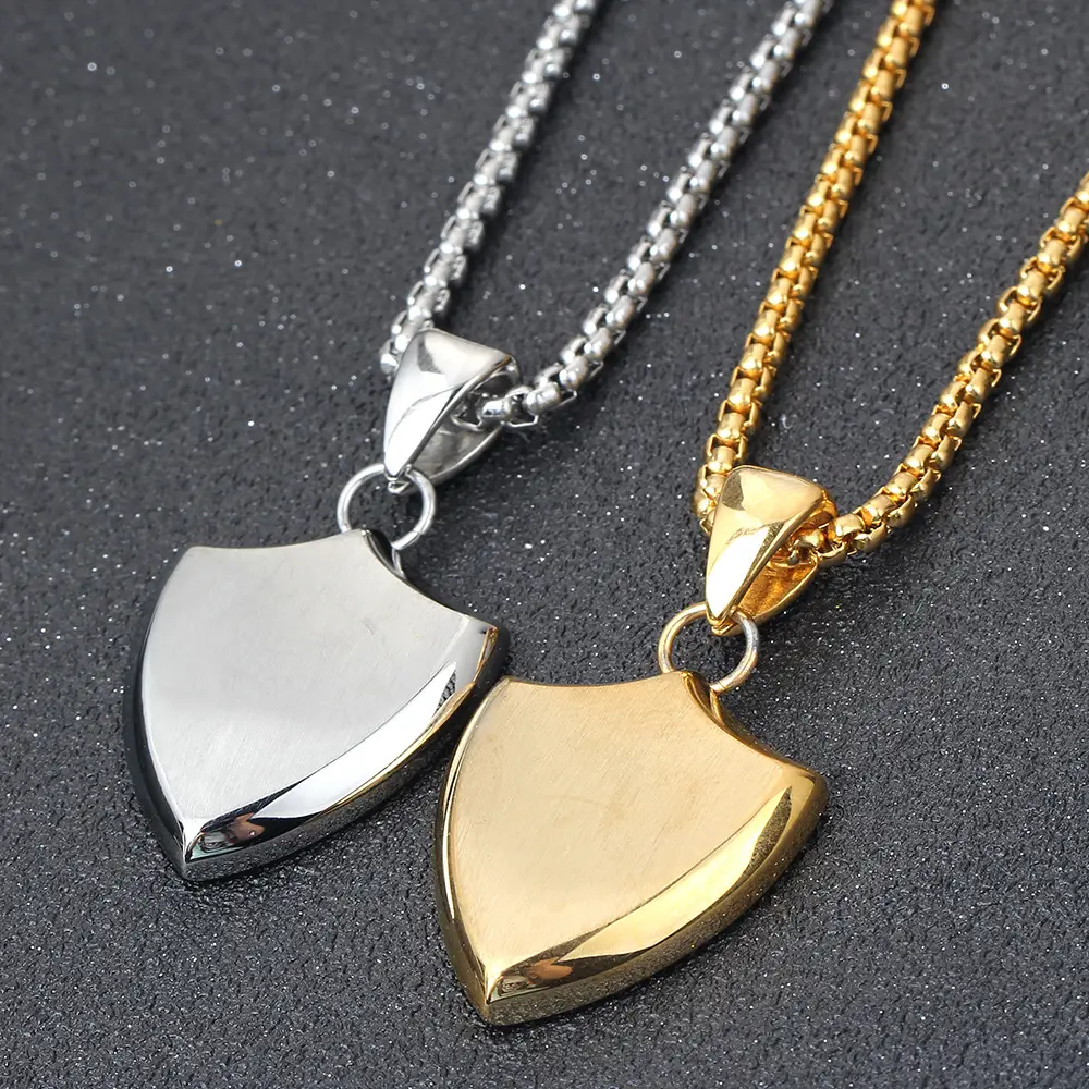 Titanium Steel Triangle Pendant Necklace Silver — feature 7