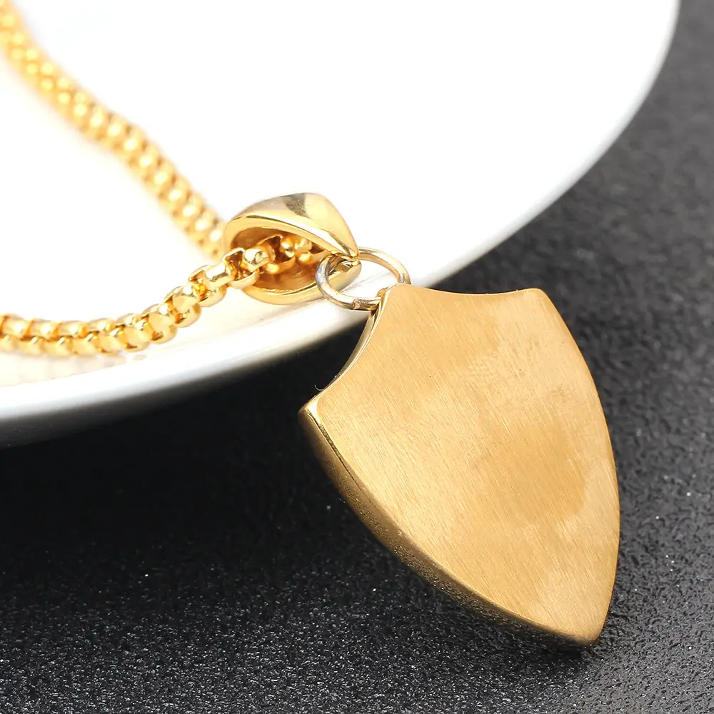 Titanium Steel Triangle Pendant Necklace Silver — feature 9