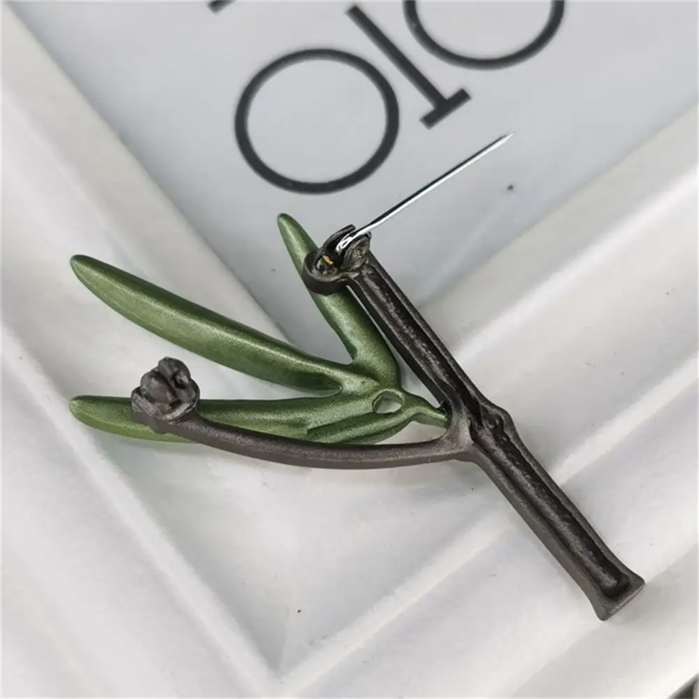 European American Japanese Korean Bamboo Emerald Green Shawl Buckle - Image 5