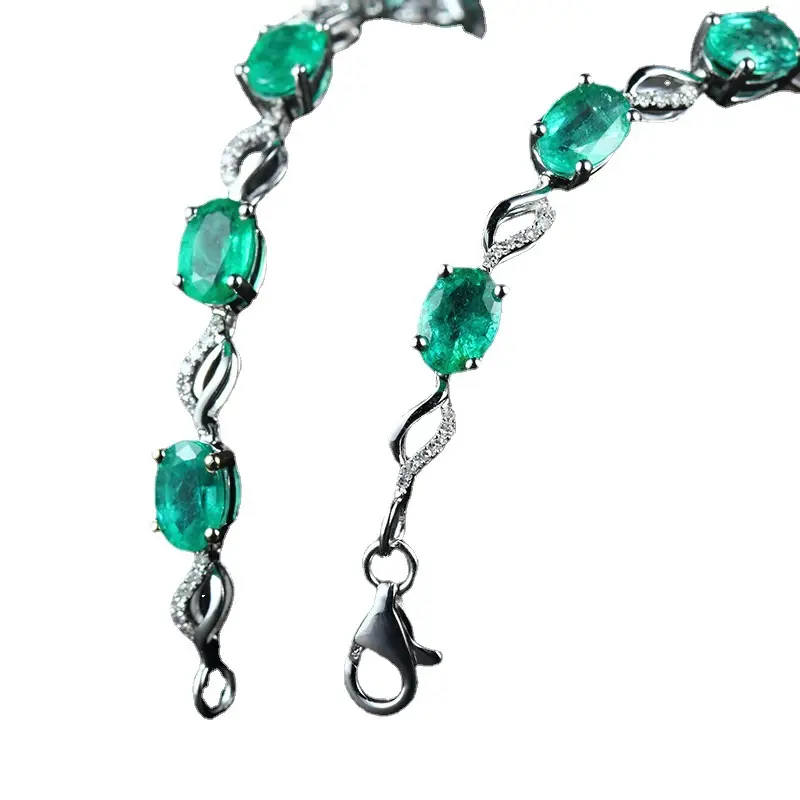 Emerald Silver Bracelet with Clasp Design - Image 5