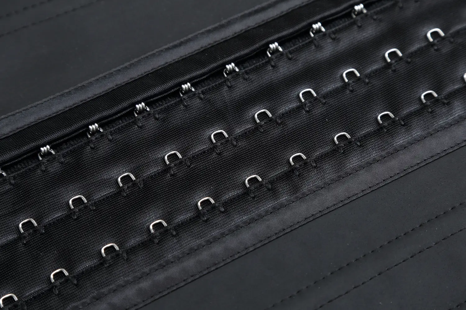25" Black Latex Waist Trainer Shapewear Belt — feature 13