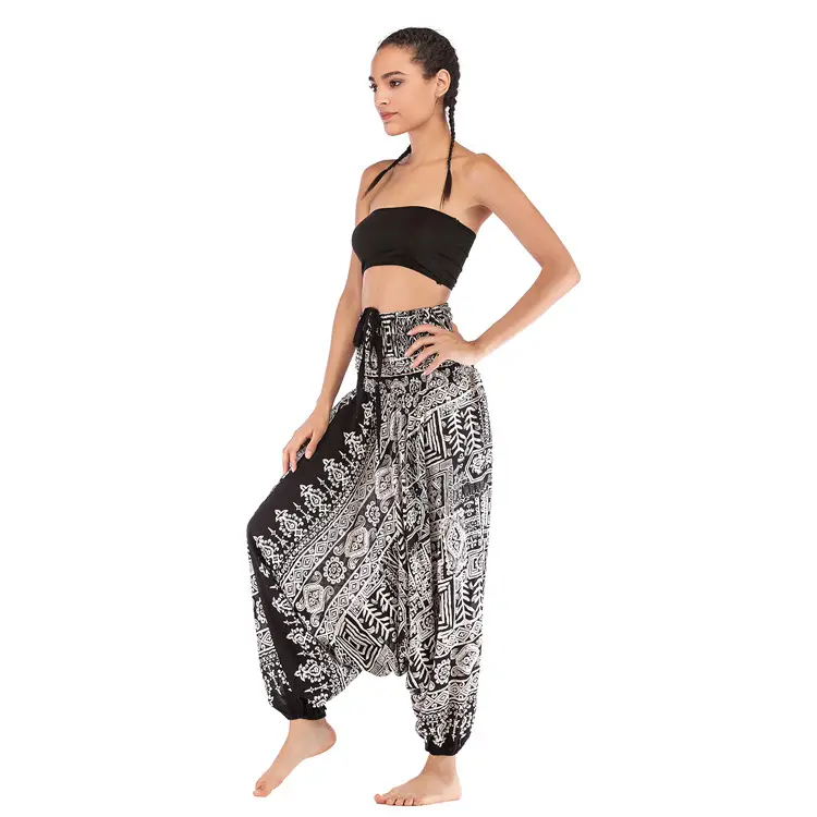Bohemian Printed Yoga Pants Black White Crotch Design - Image 4