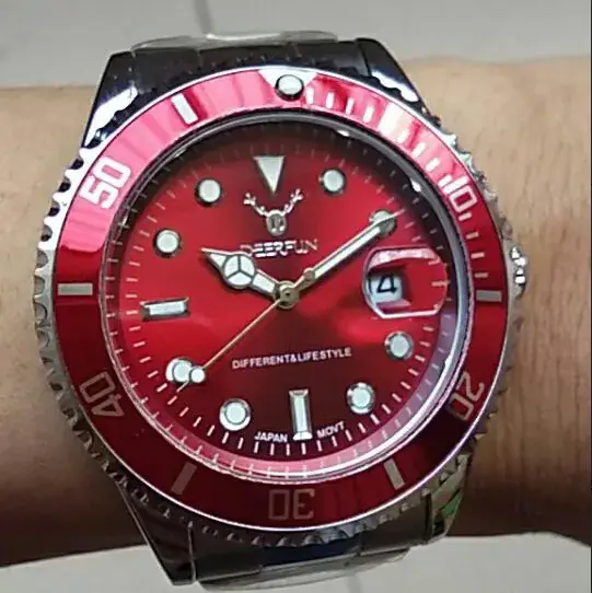 Men's Gold Water Resistant Quartz Watch with Red Dial - Image 31