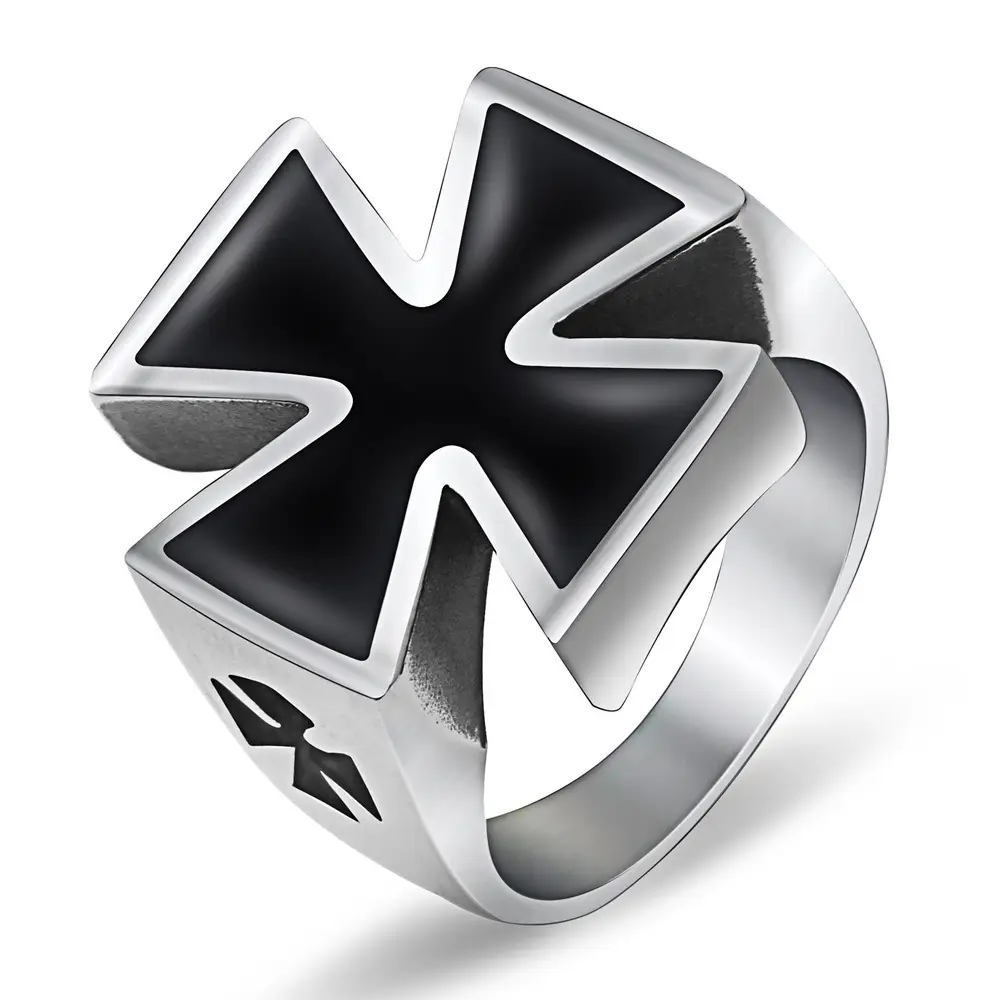 Men's Crossed Star Titanium Ring with Exaggerated Design - Image 5