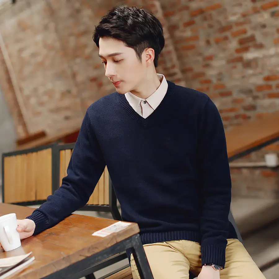 Men's Grey Knit V-neck Sweater Winter Casual Slim Fit - Image 9