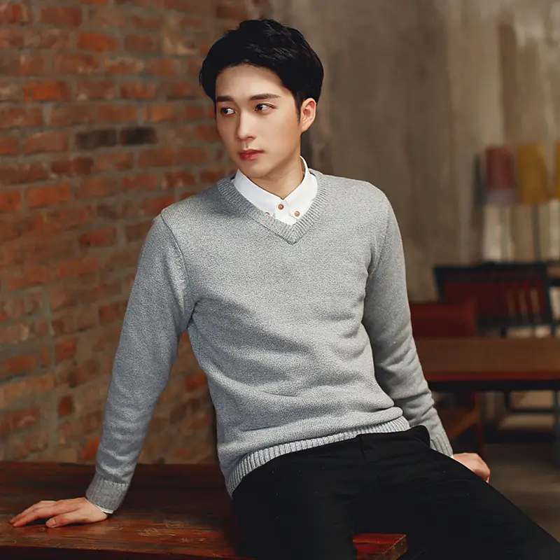 Men's Grey Knit V-neck Sweater Winter Casual Slim Fit - Image 2