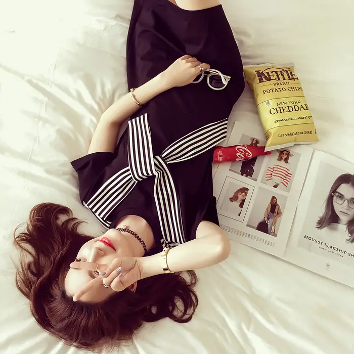 2022 Korean Style Women's T-Shirt Bottoming Shirt Set - Image 2