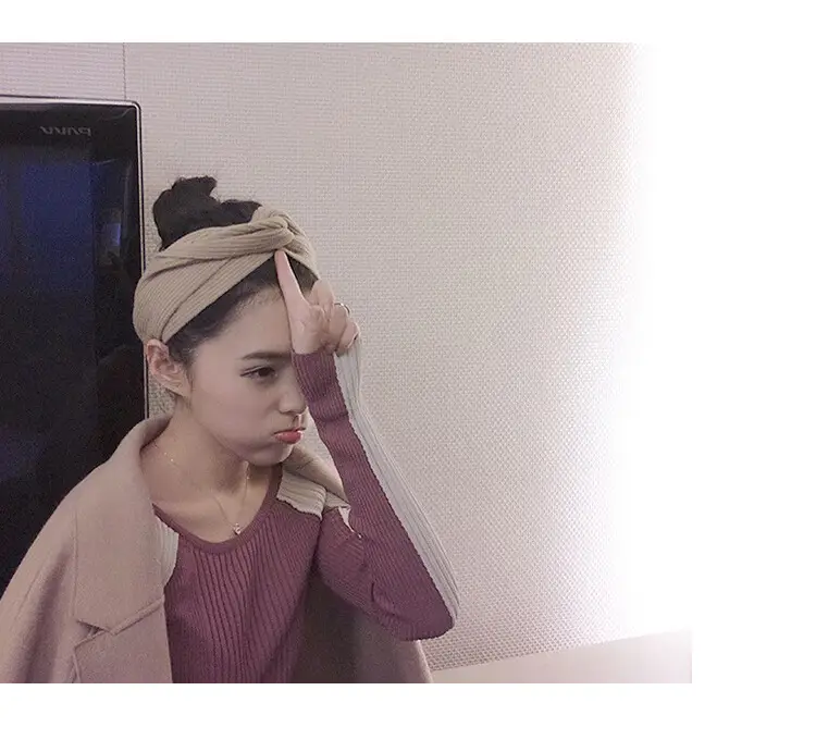 Pink Knitted Cross Headband for Women — feature 8