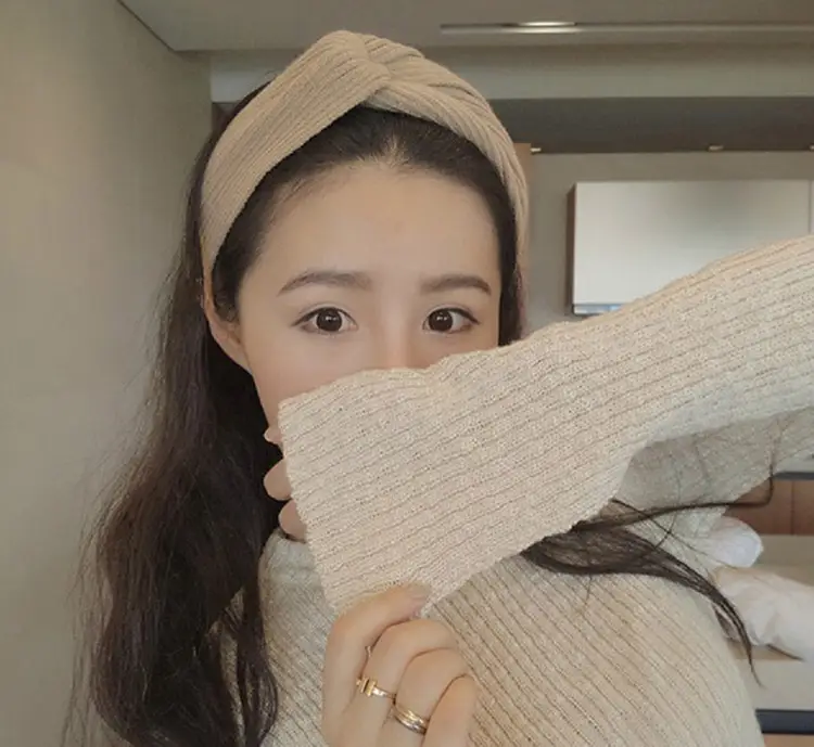 Pink Knitted Cross Headband for Women — feature 9