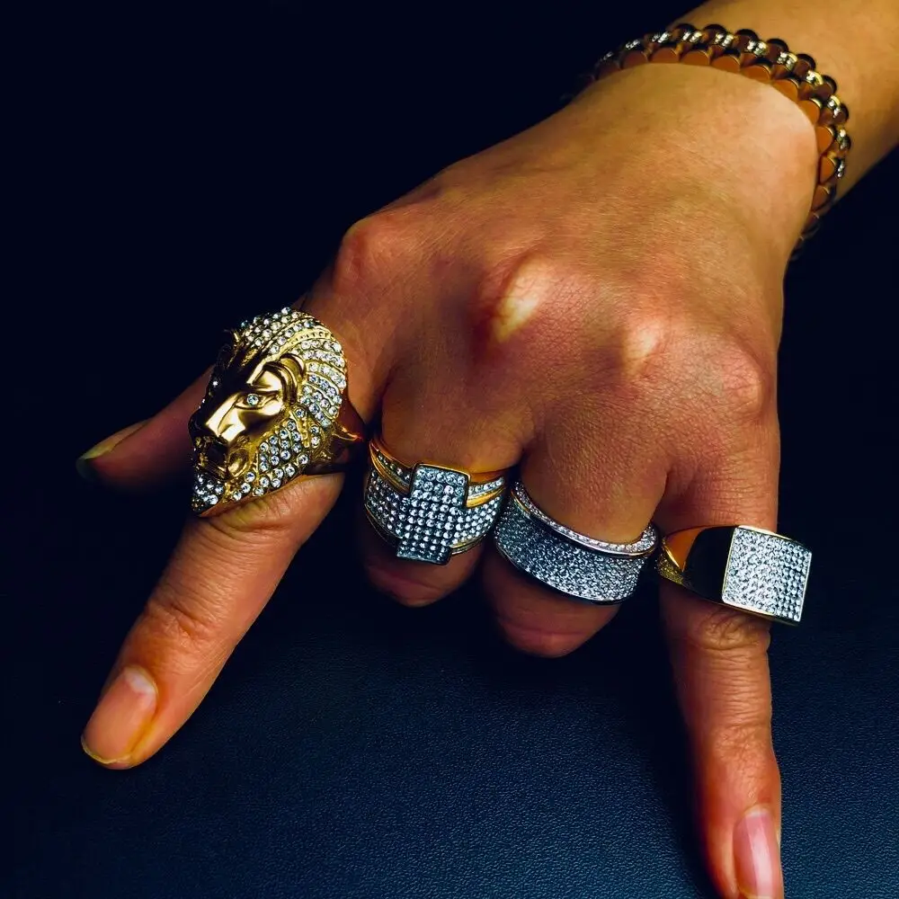 18K Gold Diamond Embedded Hip Hop Ring for Men - Image 4