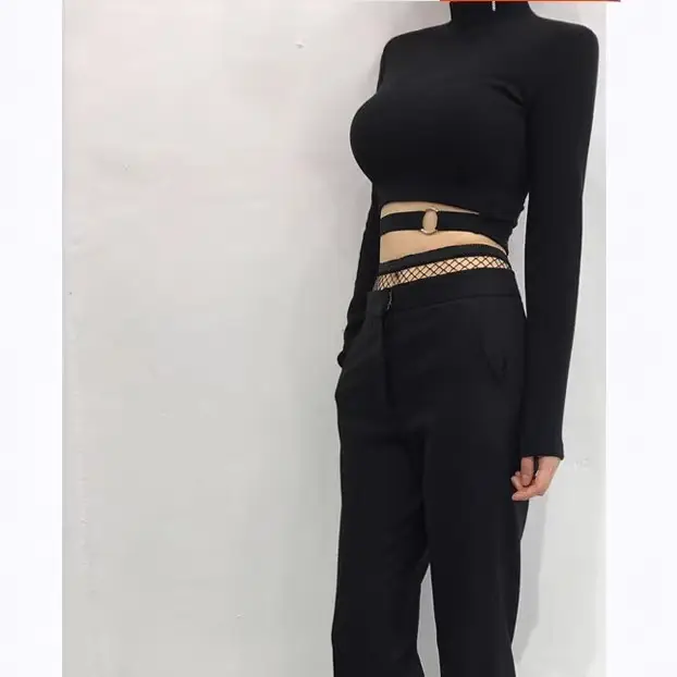 Black Navel-Baring Long Sleeve Top for Women - Image 3