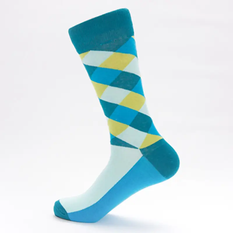 In stock cross-border color diamond Plaid men's mid-calf socks European and American version skateboard socks all-matching men's socks batch
