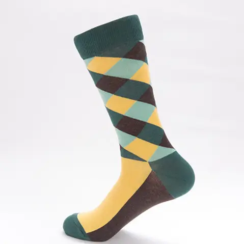 In stock cross-border color diamond Plaid men's mid-calf socks European and American version skateboard socks all-matching men's socks batch