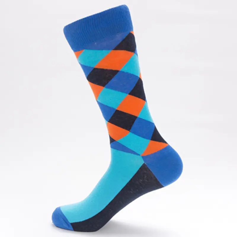 In stock cross-border color diamond Plaid men's mid-calf socks European and American version skateboard socks all-matching men's socks batch