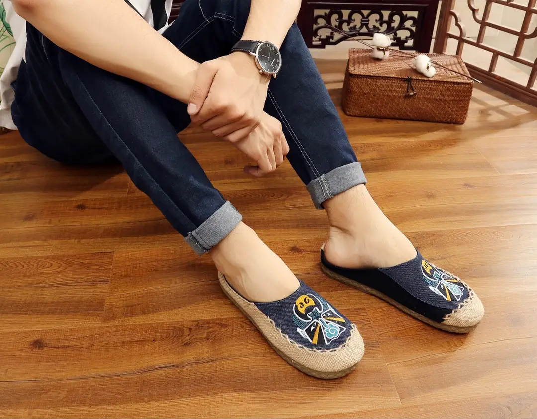 Soft Bottom Facial Mask Peking Opera Ethnic Men's Linen Straw Bottom Casual Shoes Breathable Slippers Straw Shoes