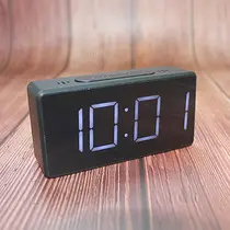 Ultra-Thin Foldable Desktop Clock with Travel Alarm & Date Display — feature 22