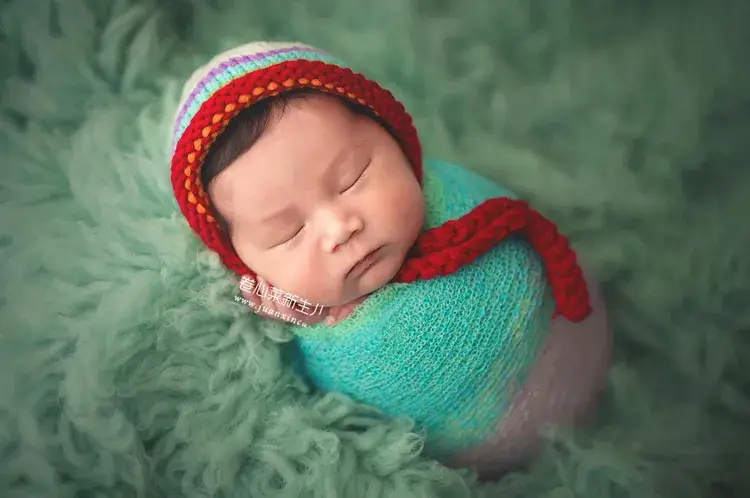 Rainbow Elastic Wrap for Newborn Photo Props — feature 3