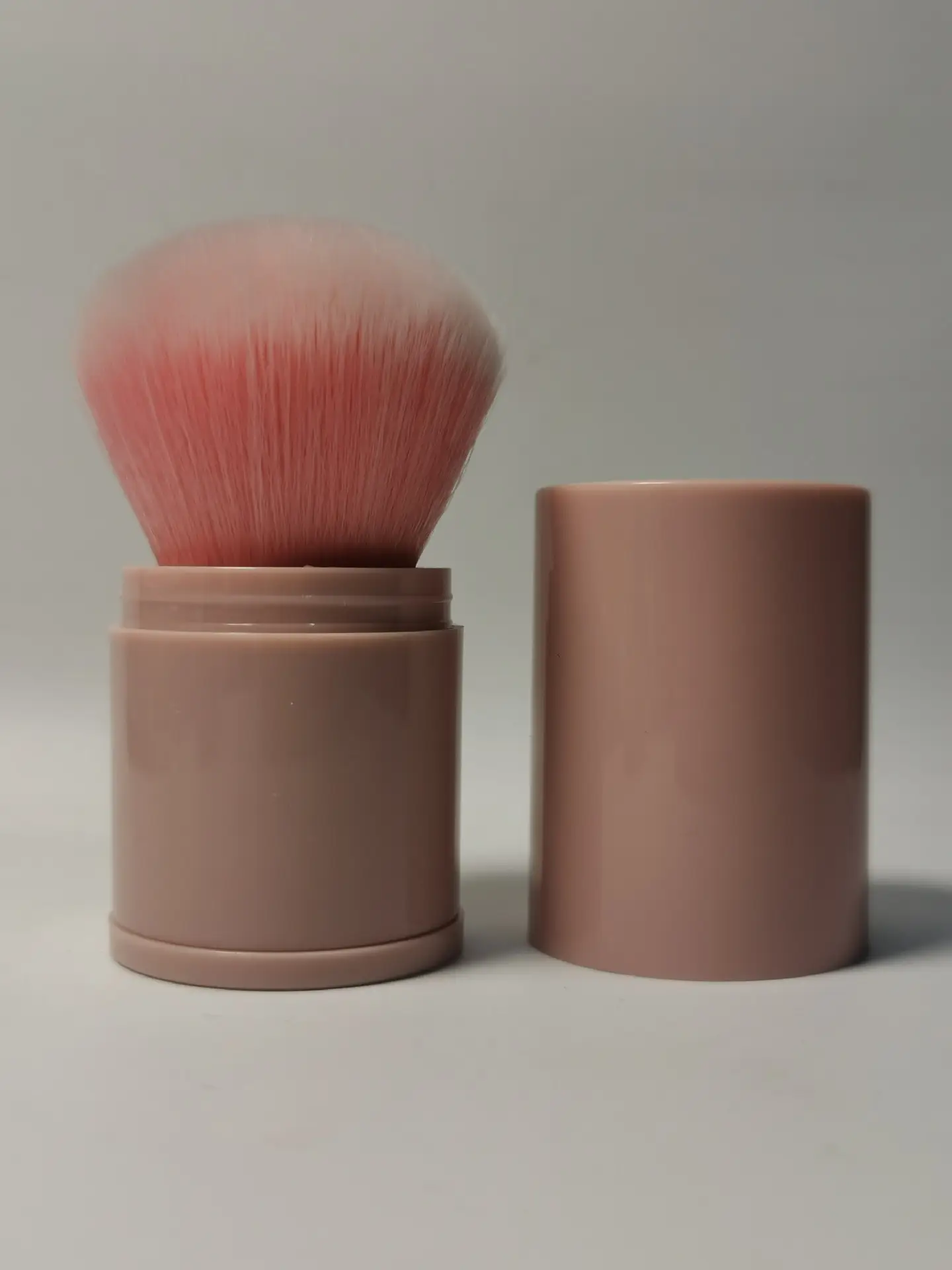Pink Telescopic Blush Brush for Makeup Beauty Tools — feature 15