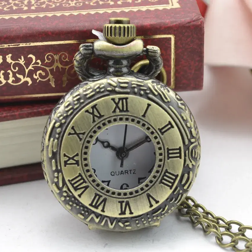 Factory Wholesale Retro Hollow Snowflake Pocket Watch - Image 6