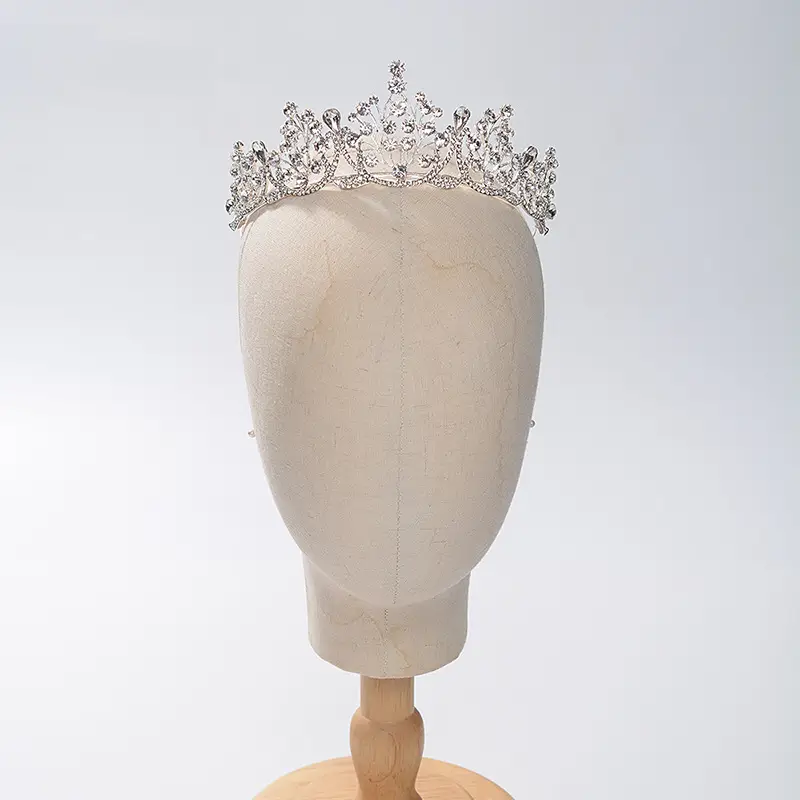 Baroque Diamond Queen Crown for Bridal Wedding Jewelry - Image 4