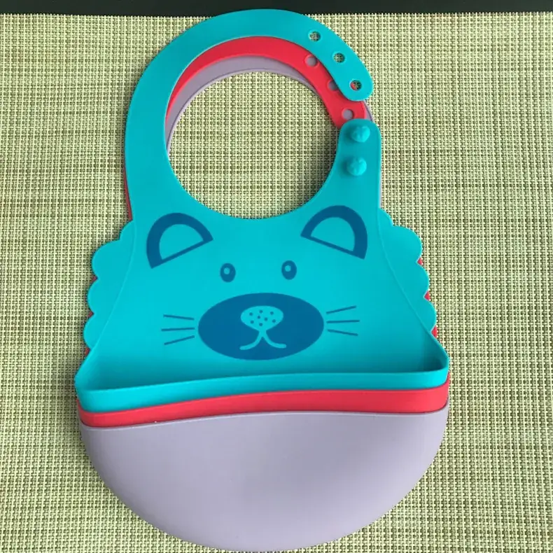 Three-Dimensional Waterproof Baby Feeding Bib Soft Silicone Blue — feature 4
