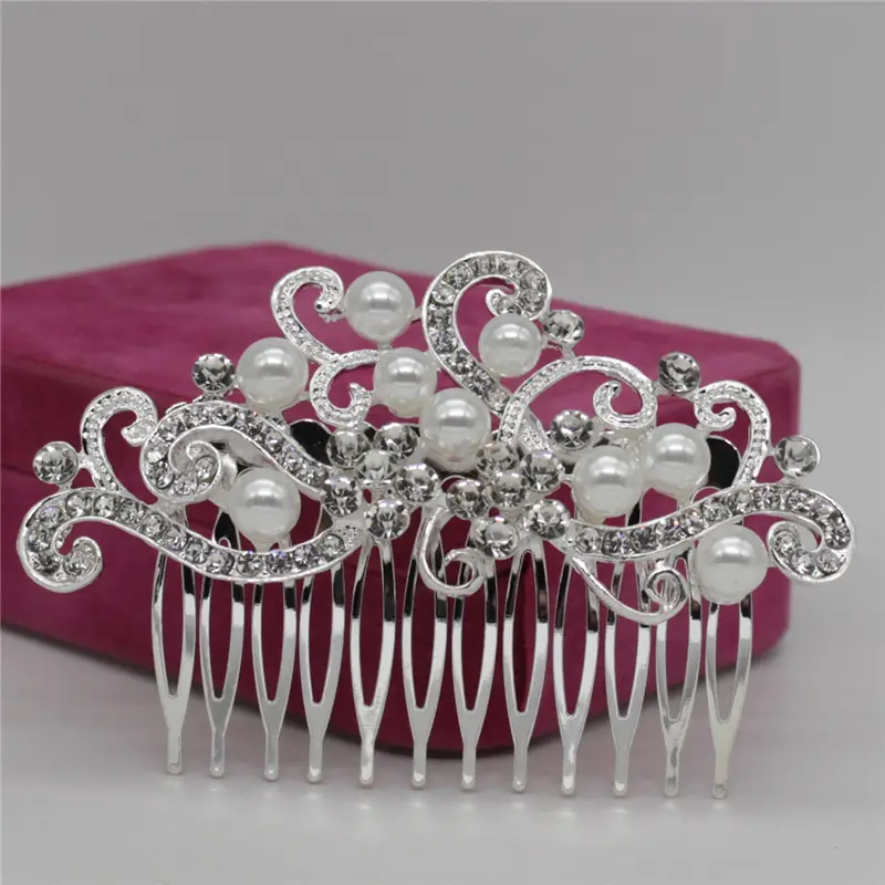 Butterfly Hair Comb with Rhinestones for Bridal Use - Image 2