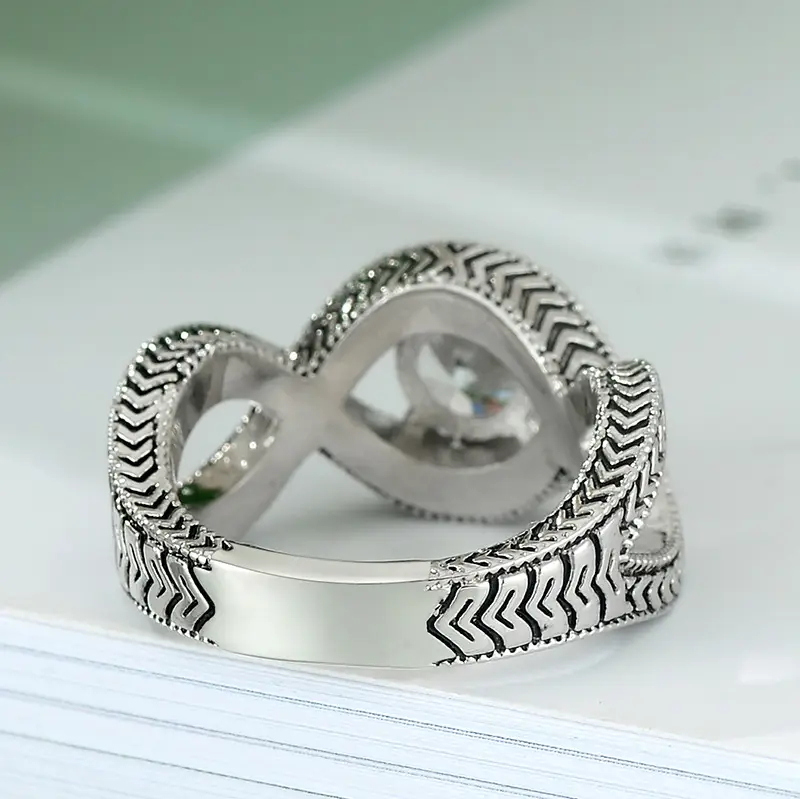 8-Word Retro Pattern Zircon Ring European American - Image 6