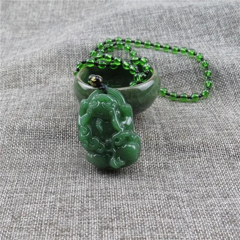 Hot Green Jade Guanyin Necklace with Sweater Chain