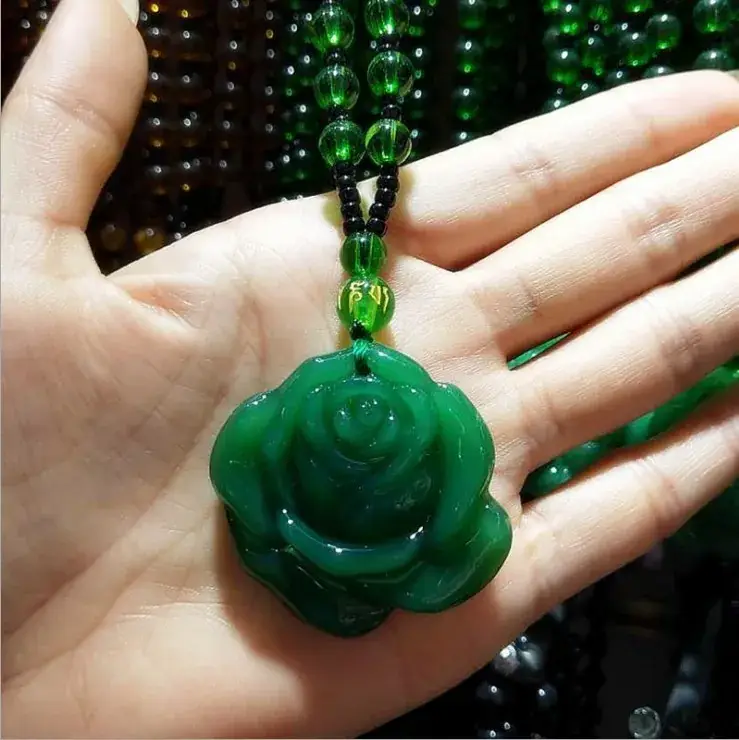 Hot Green Jade Guanyin Necklace with Sweater Chain
